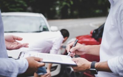 Awaria lub kolizja drogowa – jak połączyć szybką pomoc z bezproblemową likwidacją szkody